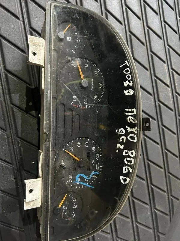 Панель приборов Peugeot / Citroen 1477491080 peugeot
